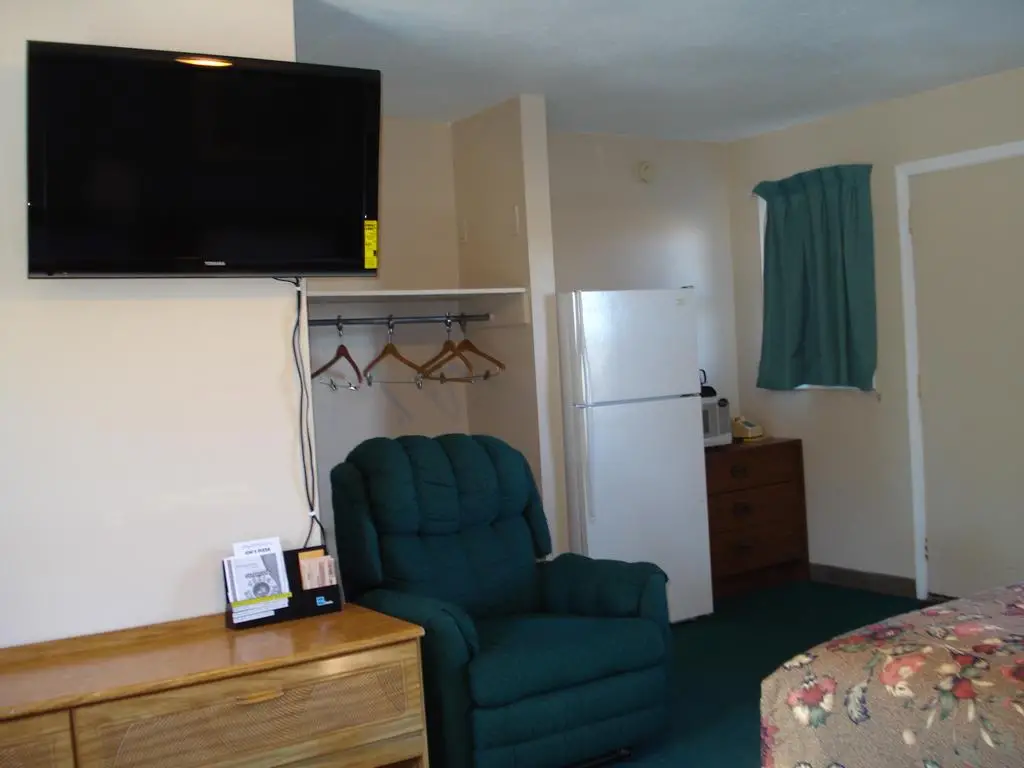 Spillway Motel Shelbyville 6